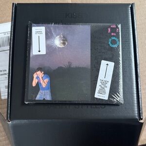 Harry Styles - Kiss all the time disco occasionally  (CD) - Black